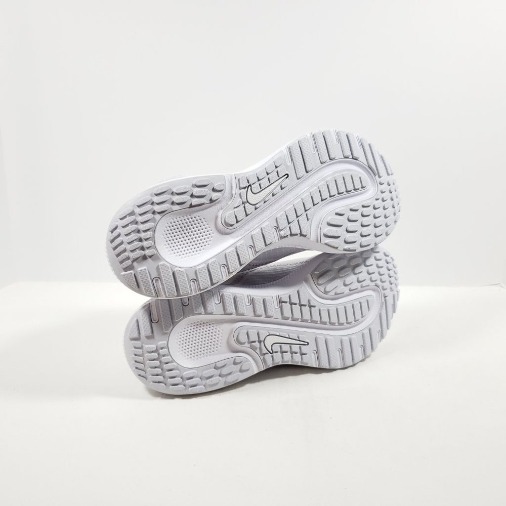 Nike Women's React Escape Run - White 7.5M - Picture 3 of 5